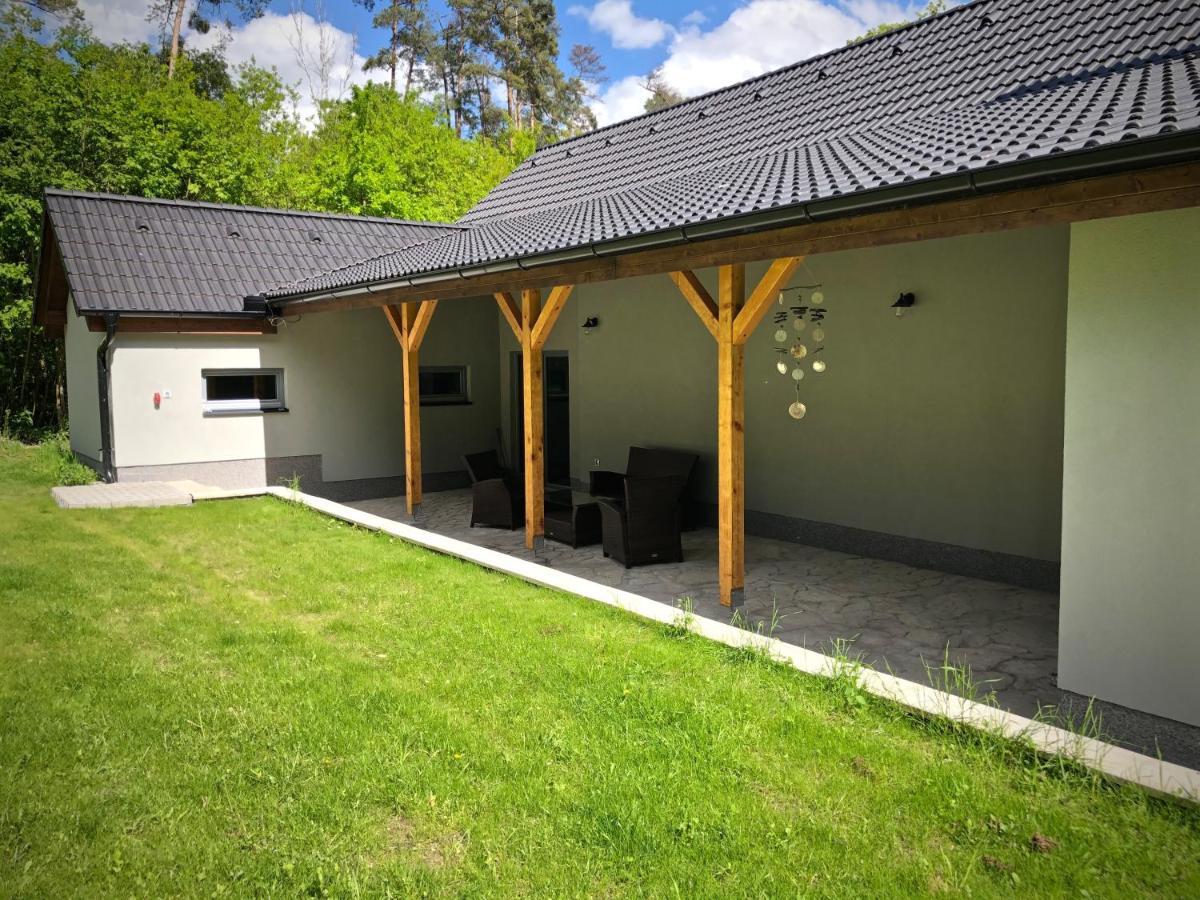 Mezonetovy Apartman S Terasou Na Samote V Lese Vlkava Ngoại thất bức ảnh