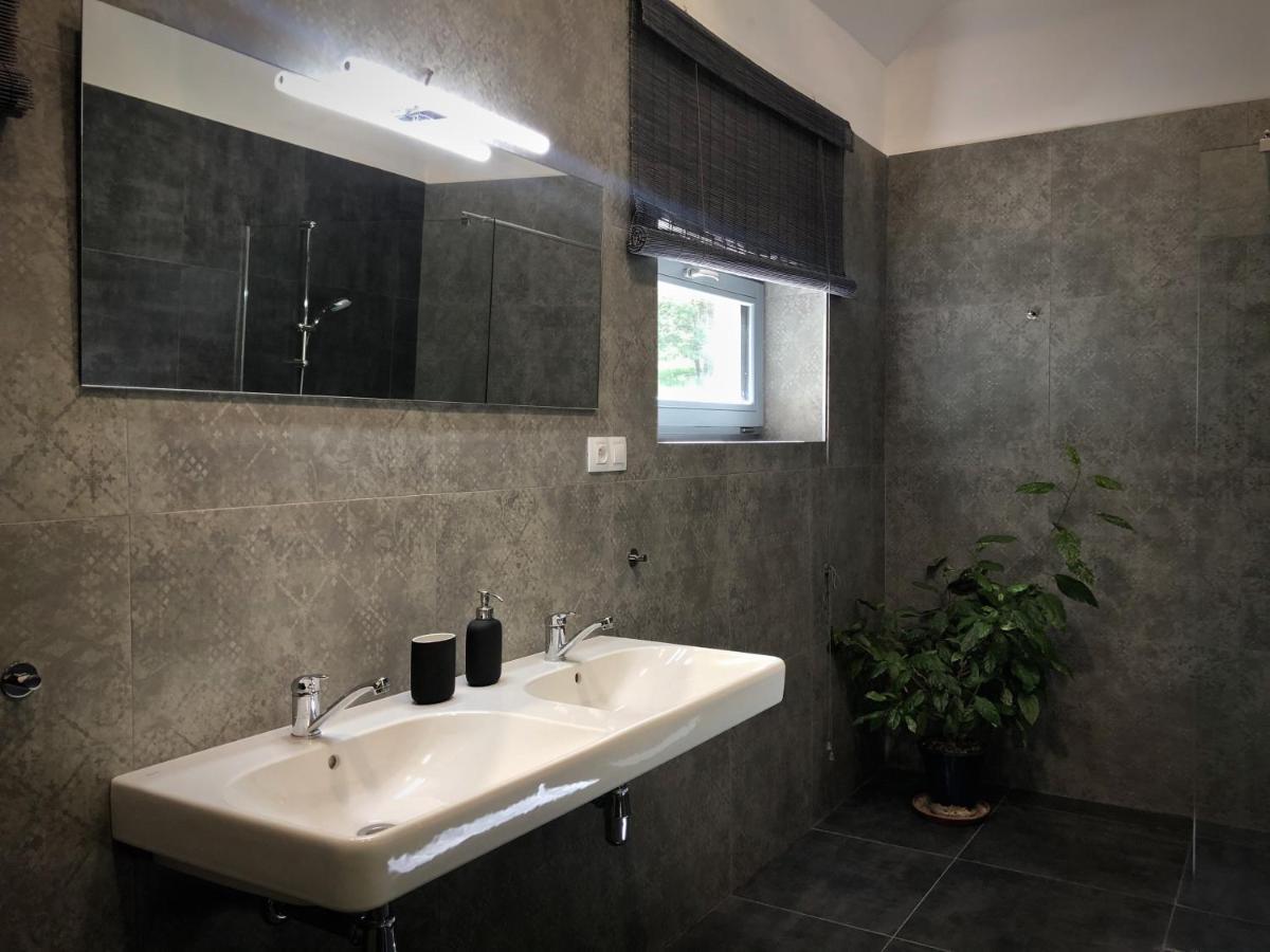 Mezonetovy Apartman S Terasou Na Samote V Lese Vlkava Ngoại thất bức ảnh